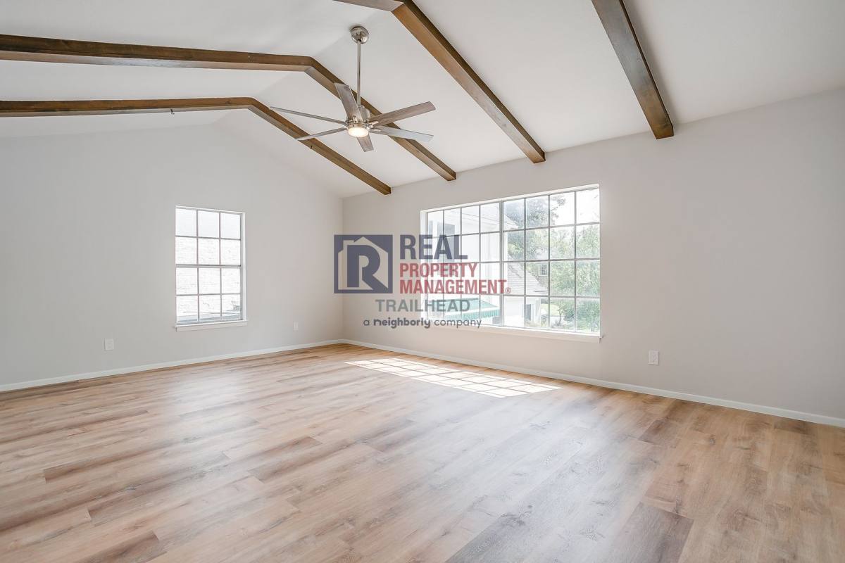 Apartment for rent at 3562 W 4th St, Fort Worth, TX 76107