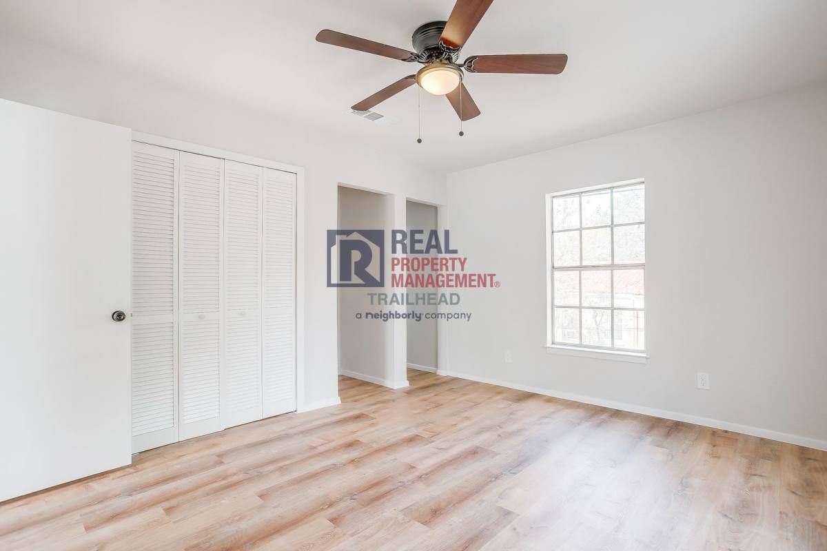 Apartment for rent at 3562 W 4th St, Fort Worth, TX 76107