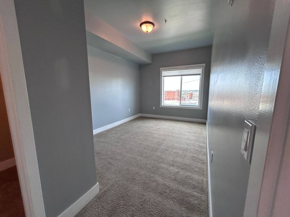 Condo for rent at 1015 Railroad Ave, Bellingham, WA 98225