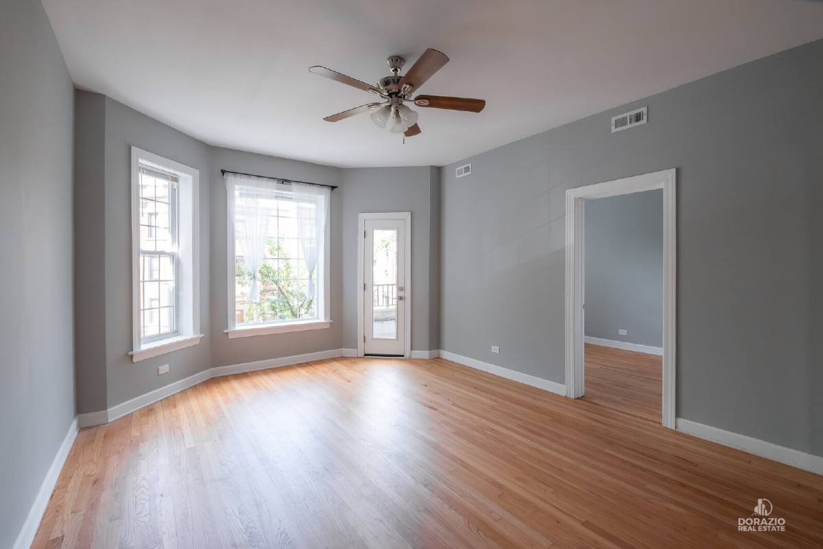 Apartment for rent at 6111 S Eberhart Ave #2, Chicago, IL 60637