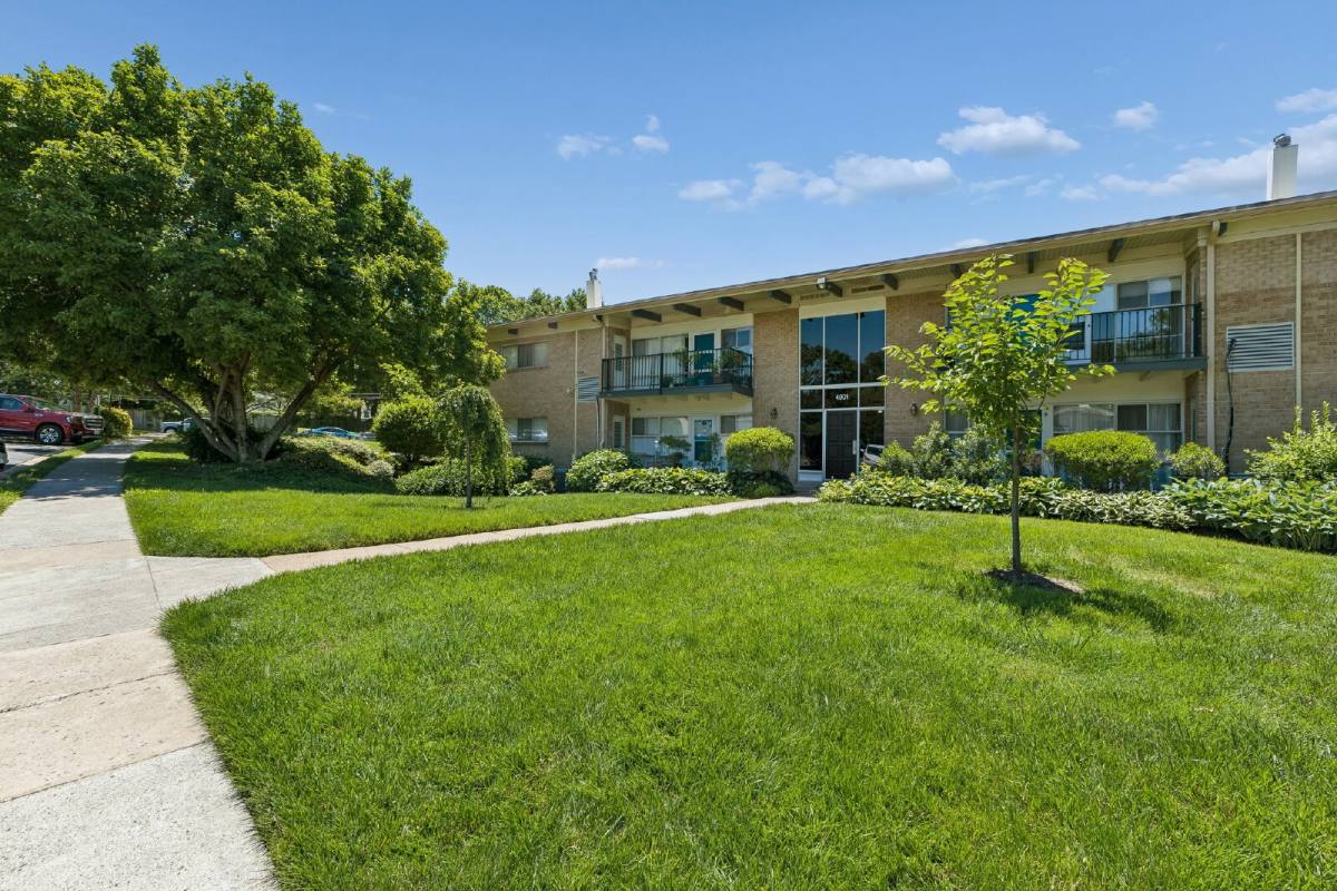 Apartment for rent at 4901 Americana Dr, Annandale, VA 22003