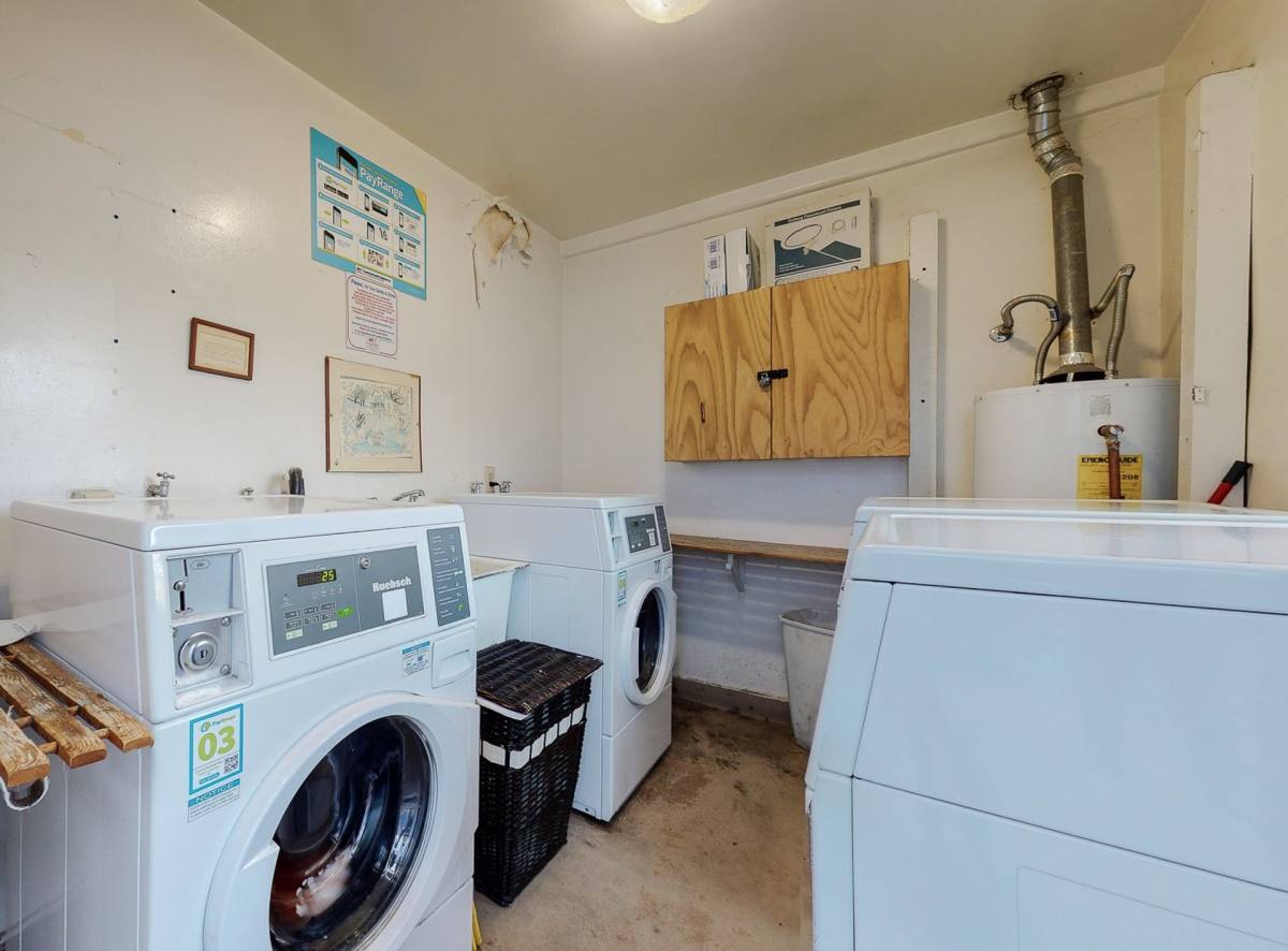 Apartment for rent at 11284 Montana Ave, Los Angeles, CA 90049
