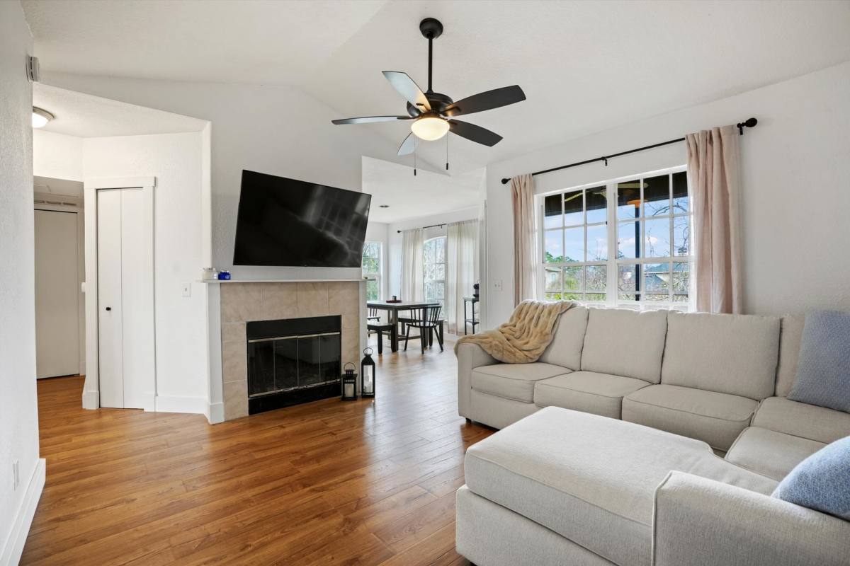 Apartment for rent at 1701 The Greens Way #1, Jacksonville Beach, FL 32250
