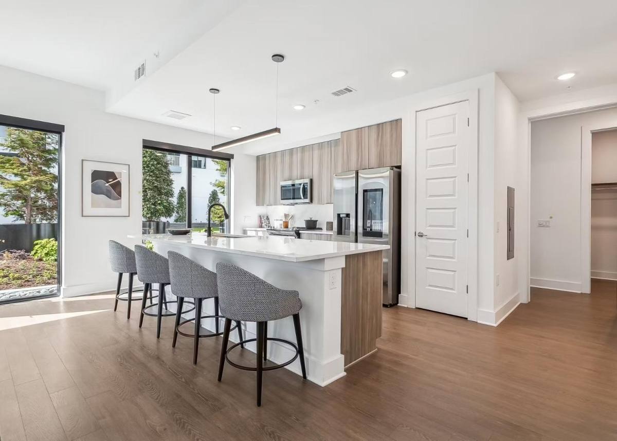 Apartment for rent at 10 NW Tower St, Atlanta, GA 30363