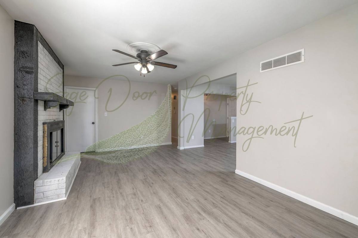 House for rent at 11913 Sycamore Ave, Grandview, MO 64030