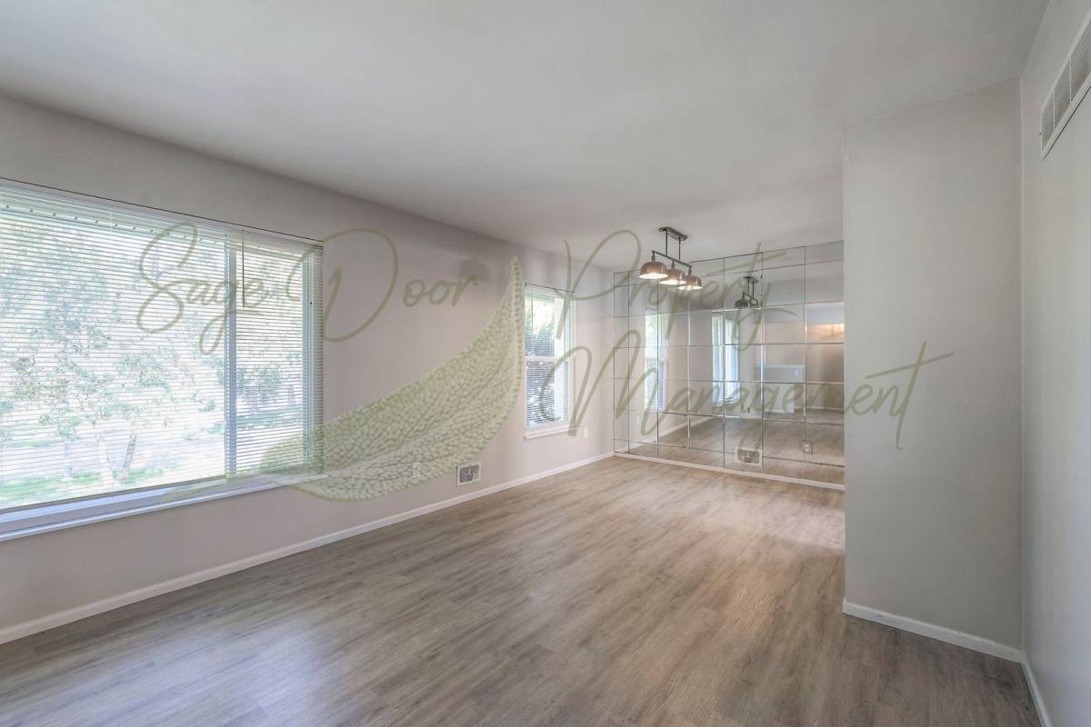 House for rent at 11913 Sycamore Ave, Grandview, MO 64030