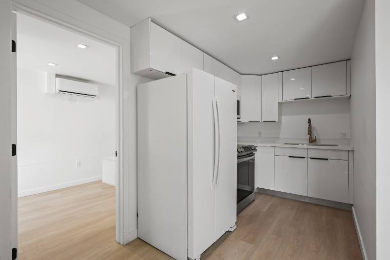 Apartment for rent at 1139 Bellevue Ave #6, Los Angeles, CA 90012
