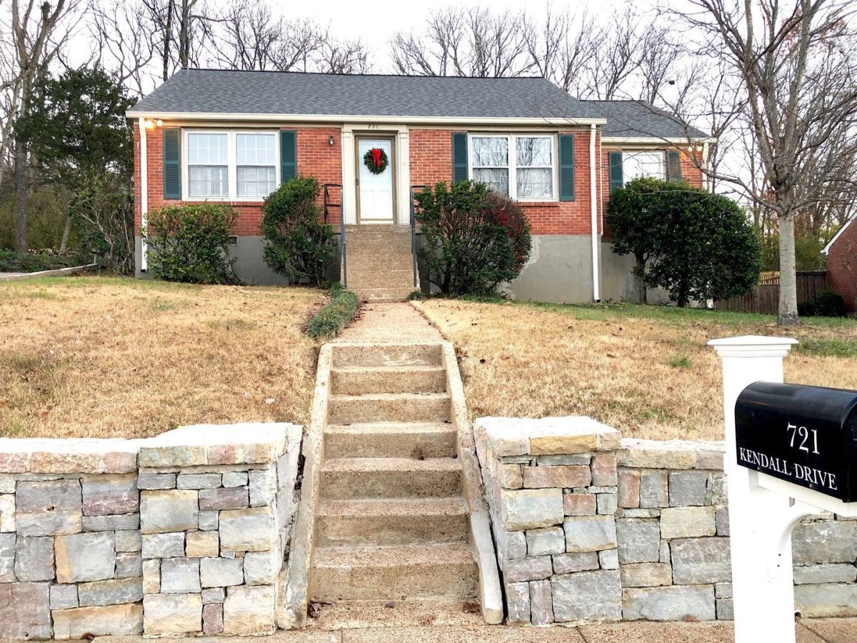 House for rent at 721 Kendall Dr, Nashville, TN 37209