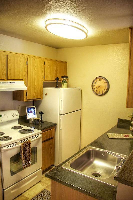 Apartment for rent at Eagle Crest, 6451 W Bell Rd, Glendale, AZ 85308