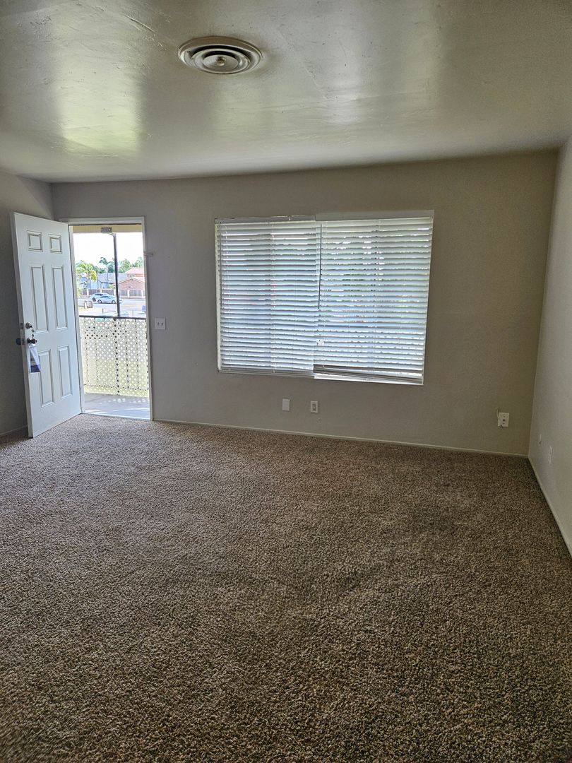 Apartment for rent at 2125 Jubilee Dr, Wasco, CA 93280
