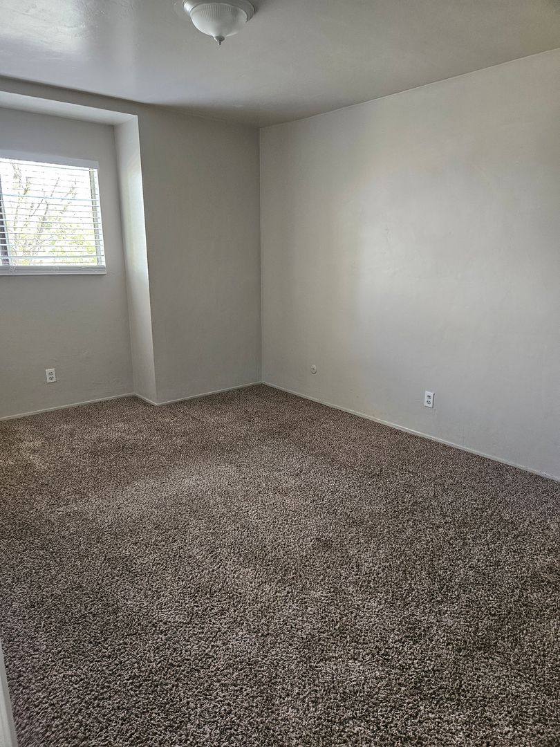 Apartment for rent at 2125 Jubilee Dr, Wasco, CA 93280