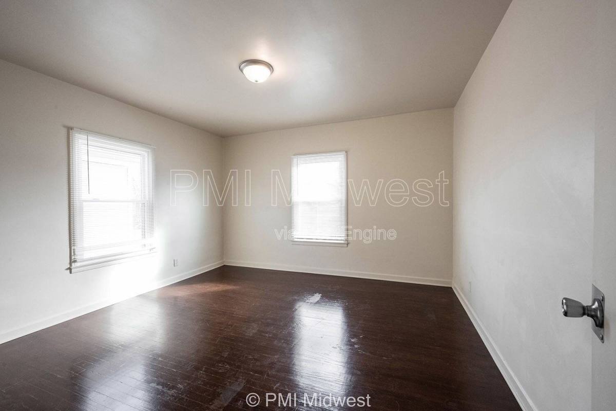 Apartment for rent at 264 N Holmes Ave, Indianapolis, IN 46222