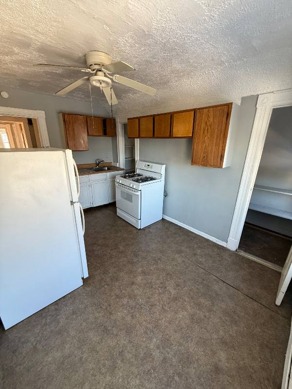 Apartment for rent at 224 Vine St #3, Hartford, CT 06106