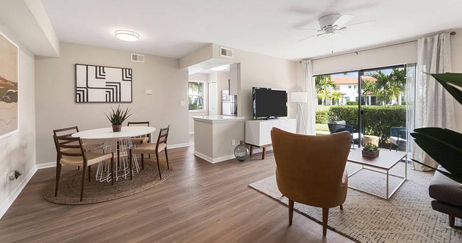 Apartment for rent at Arium Resort Luxury Apartment Homes, 11801 Pembroke Rd, Hollywood, FL 33025