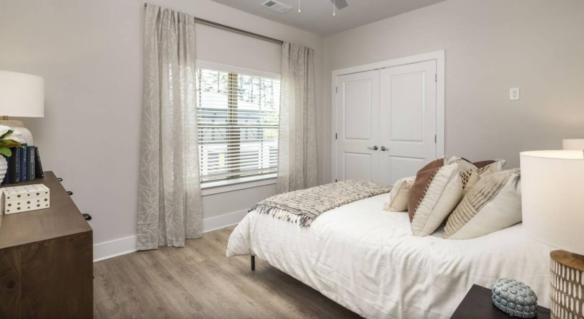Apartment for rent at 100 Oakbrook Dr, McDonough, GA 30253