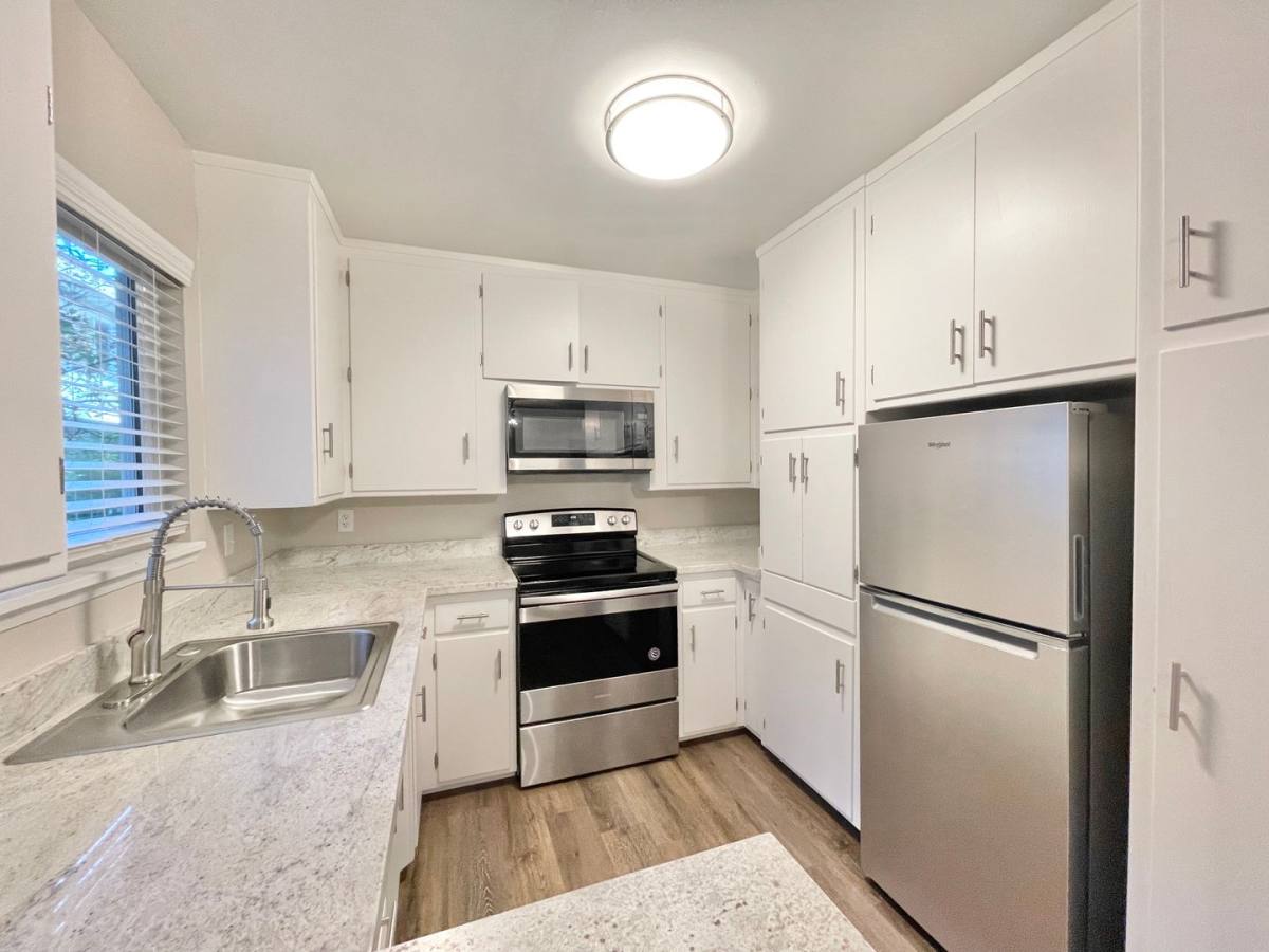 Apartment for rent at 2519-2525 H St, Sacramento, CA 95816