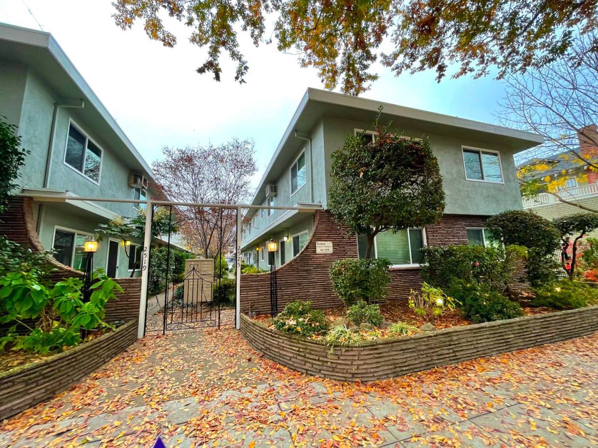 Apartment for rent at 2519-2525 H St, Sacramento, CA 95816