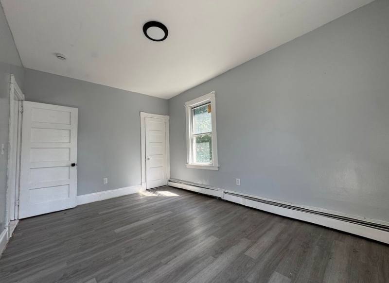 Apartment for rent at 3 Kenyon Court, Hartford, CT 06120