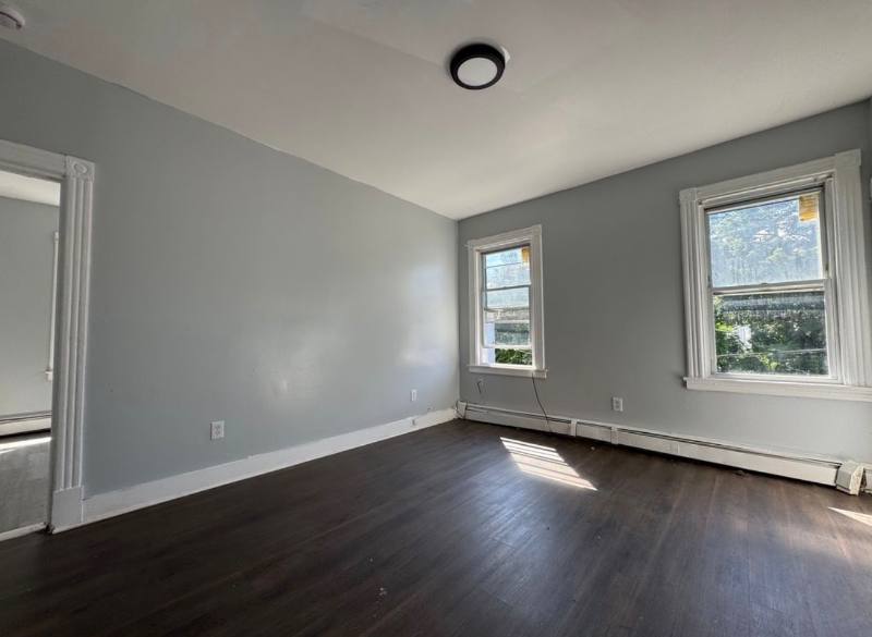 Apartment for rent at 3 Kenyon Court, Hartford, CT 06120