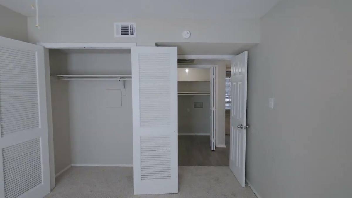 Apartment for rent at La Mirada Apartment Homes, 1433 Regal Dr, Richardson, TX 75080