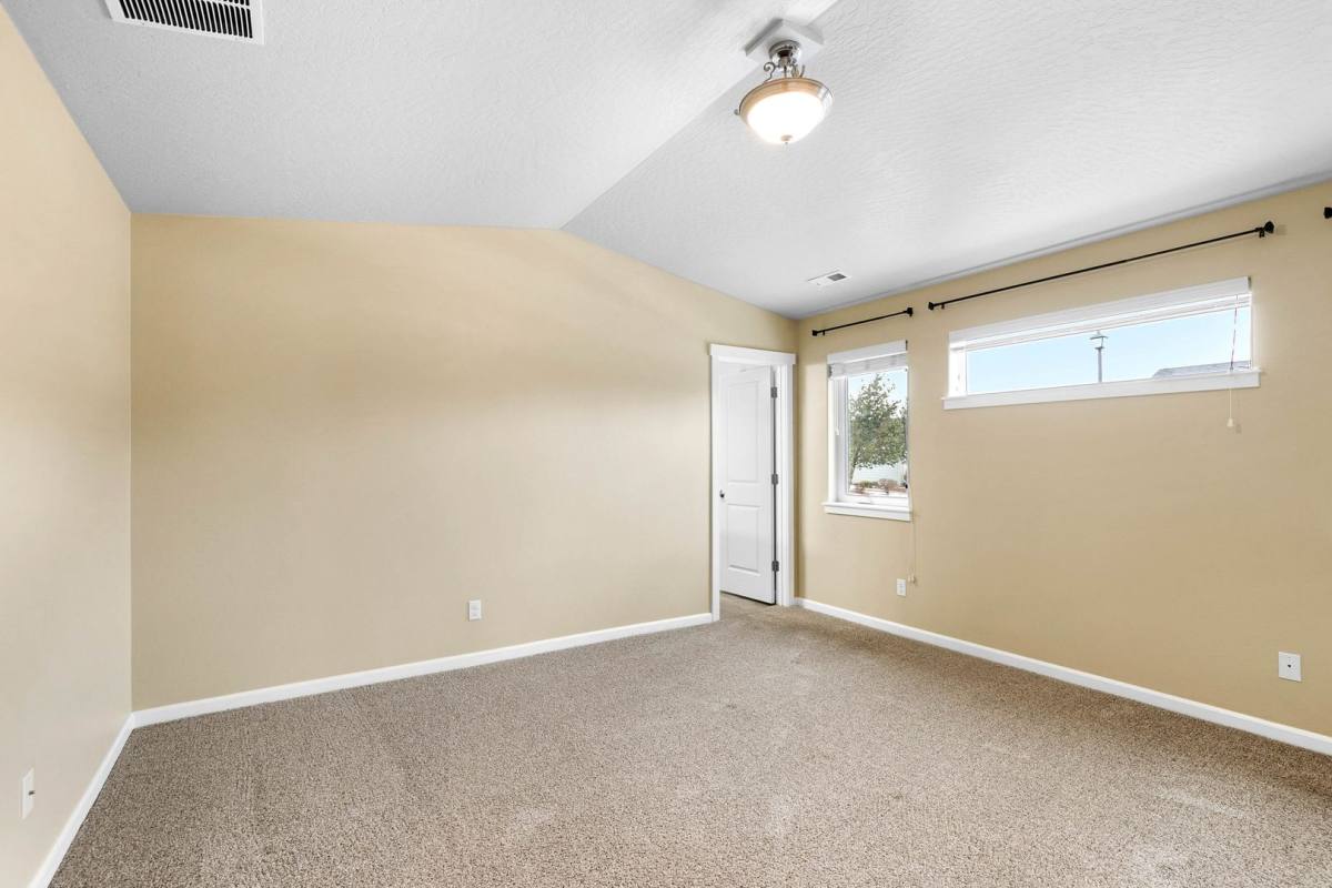 House for rent at 2121 N Country Vista Blvd, Liberty Lake, WA 99019