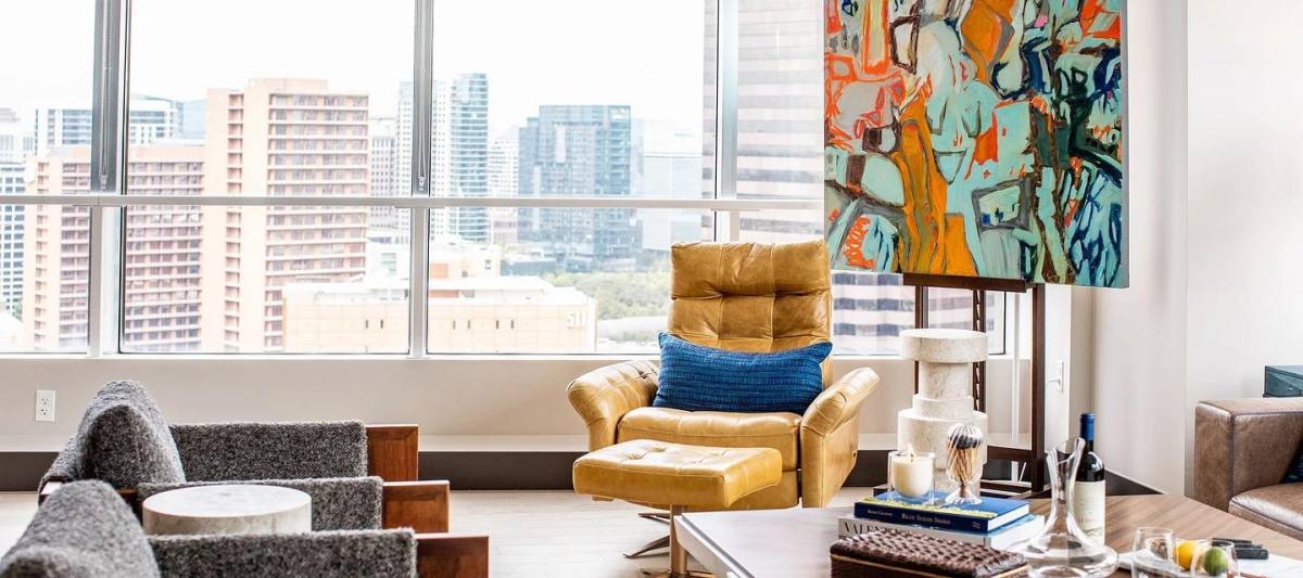 Apartment for rent at 1401 Elm St, Dallas, TX 75202
