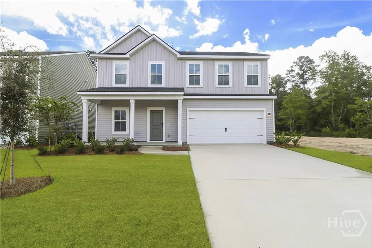 House for rent at 176 Kingswood Circle, Bloomingdale, GA 31302