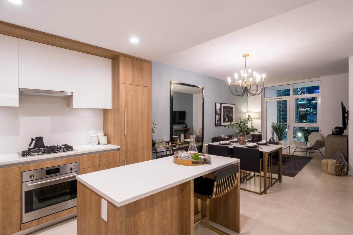 Apartment for rent at 1201 S Hope St, Los Angeles, CA 90015
