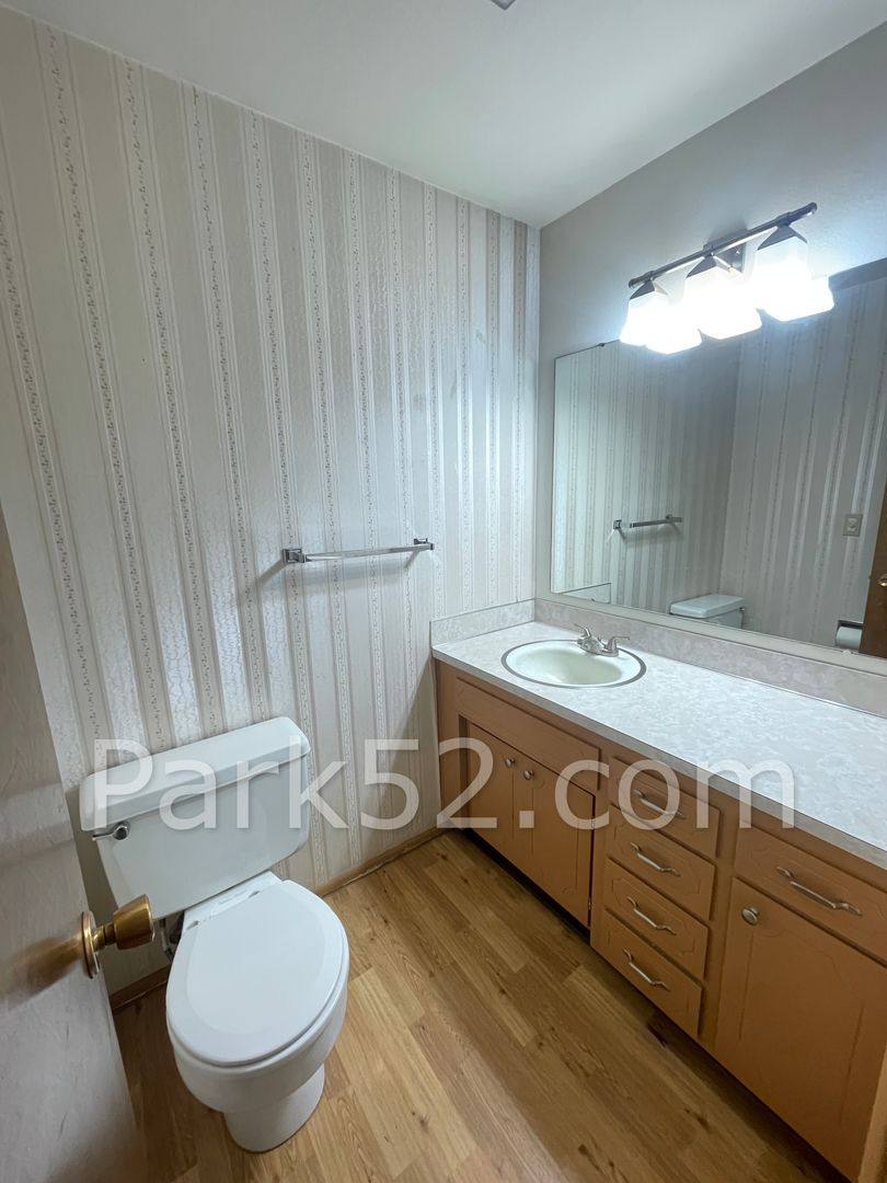 Townhouse for rent at 1446 Rainier Dr, Tacoma, WA 98466