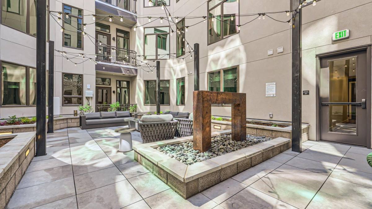 Apartment for rent at 626 S Wahsatch Ave, Colorado Springs, CO 80903