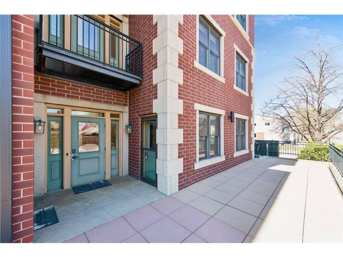 Condo for rent at 625 Dayton Ave #4, Saint Paul, MN 55104