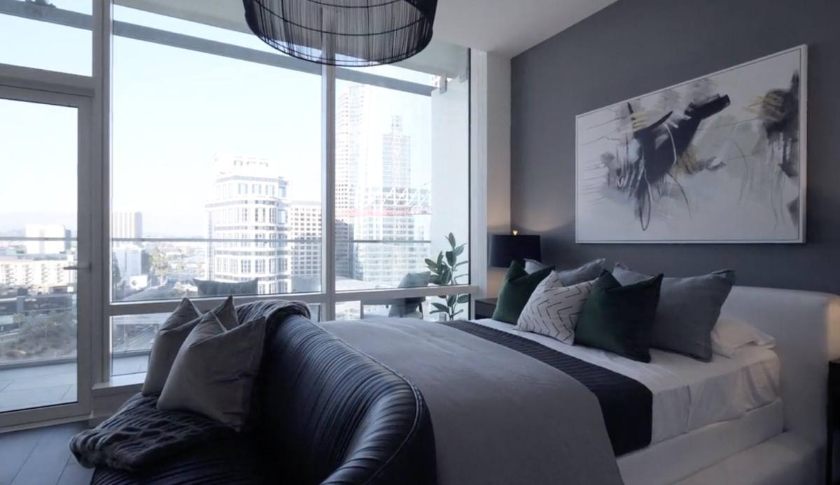 Apartment for rent at 1000 W 8th St, Los Angeles, CA 90017
