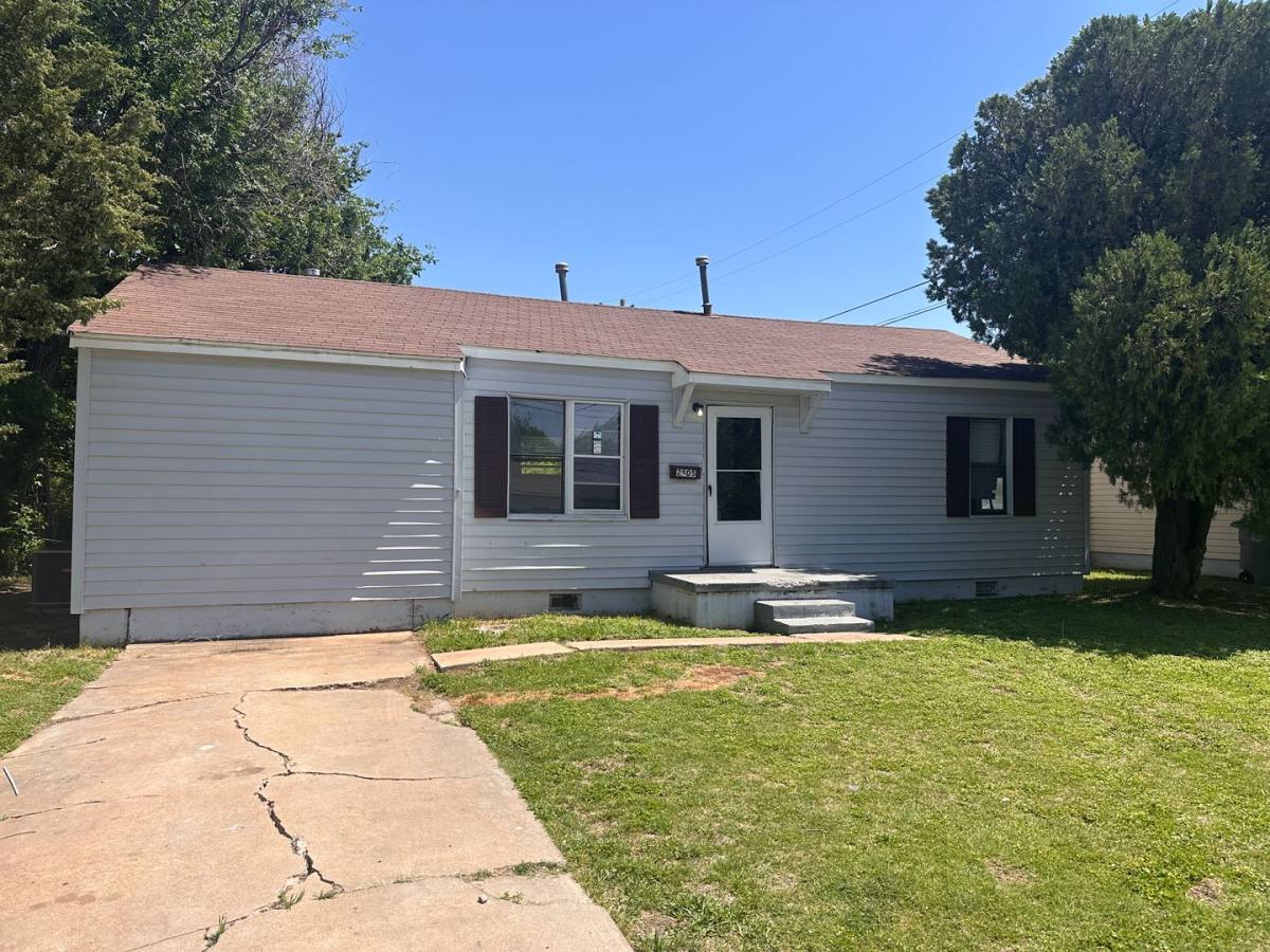 House for rent at 2805 NW 19th St, Lawton, OK 73507