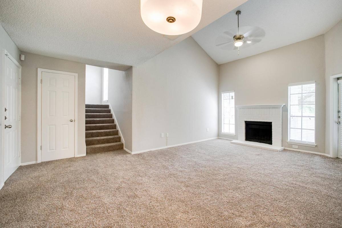 Apartment for rent at The Arbors of Las Colinas, 1000 San Jacinto Dr, Irving, TX 75063