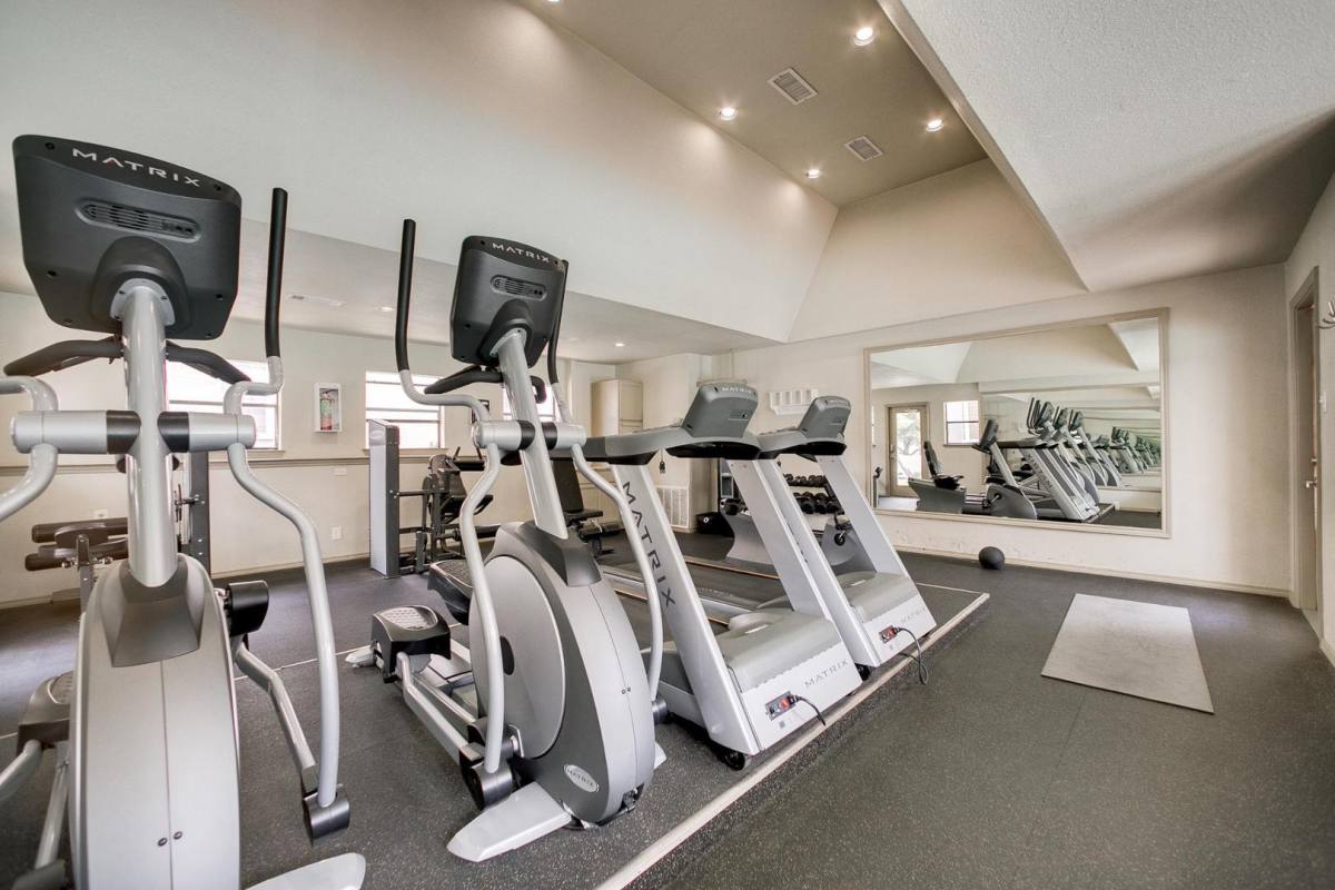 Apartment for rent at The Arbors of Las Colinas, 1000 San Jacinto Dr, Irving, TX 75063