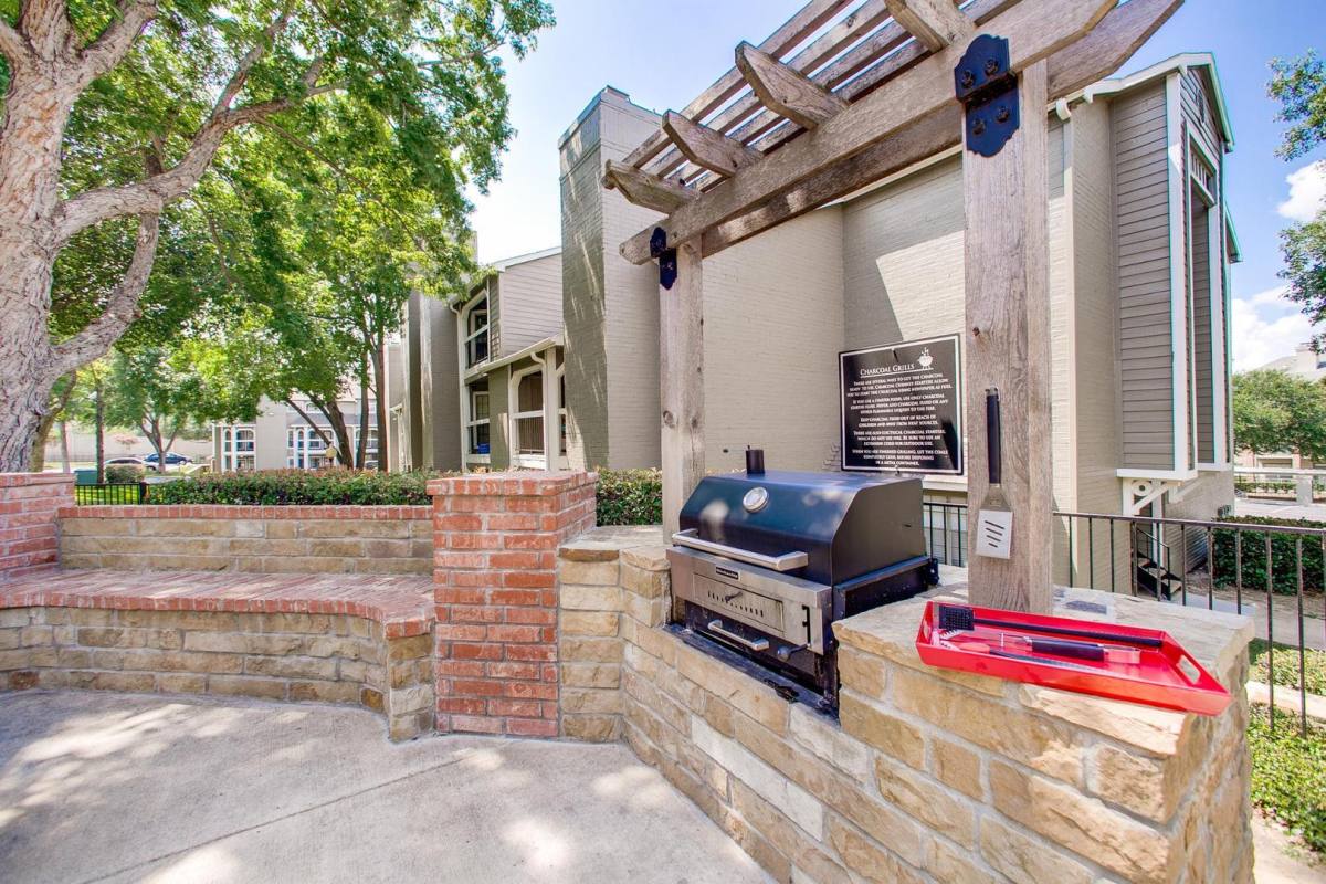 Apartment for rent at The Arbors of Las Colinas, 1000 San Jacinto Dr, Irving, TX 75063