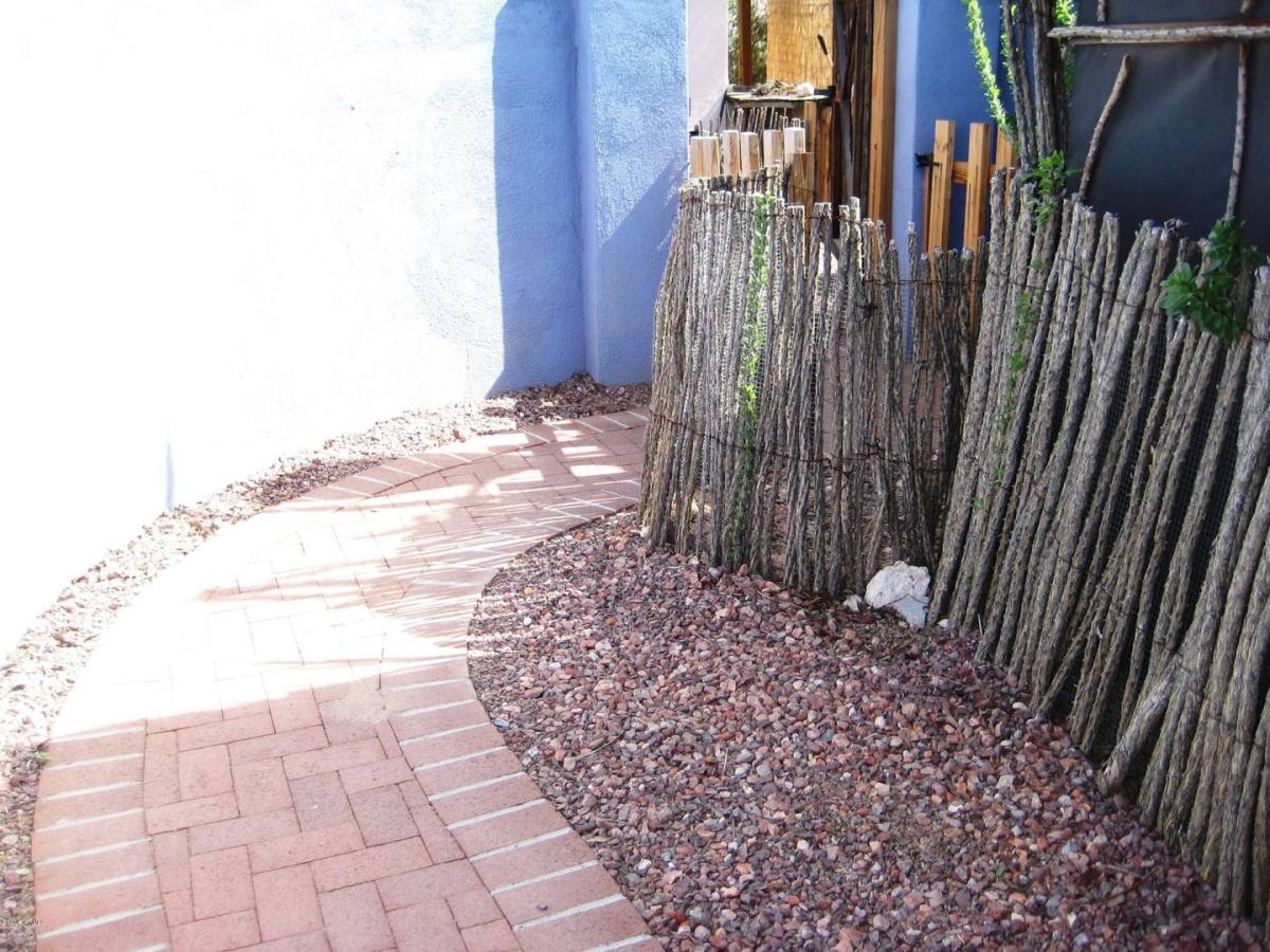 House for rent at 2215 E La Mirada St, Tucson, AZ 85719