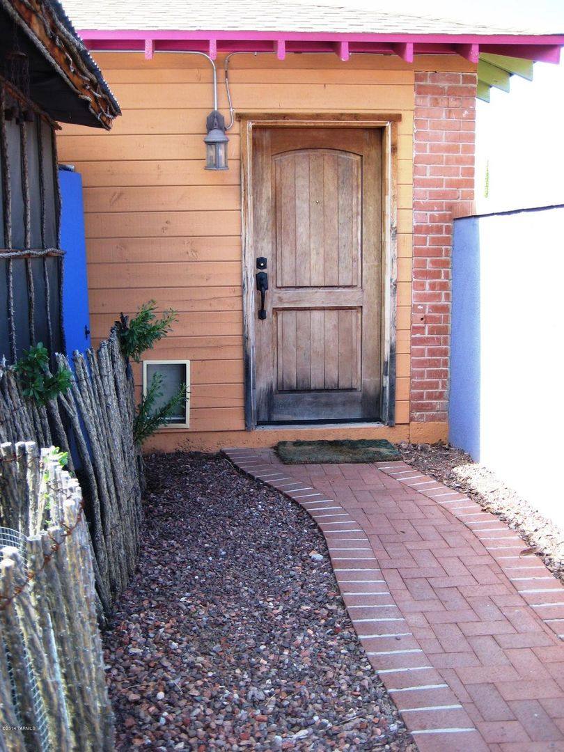 House for rent at 2215 E La Mirada St, Tucson, AZ 85719