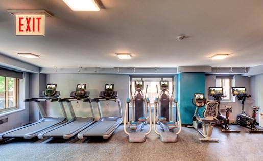 Apartment for rent at 1350 N Lake Shore Dr, Chicago, IL 60610