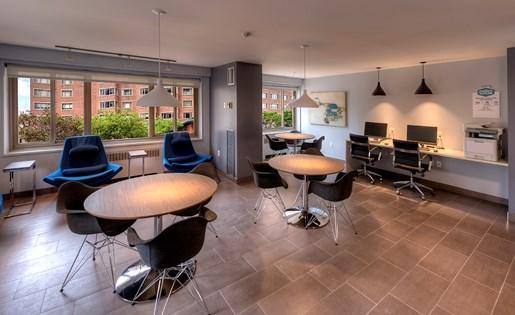 Apartment for rent at 1350 N Lake Shore Dr, Chicago, IL 60610