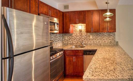 Apartment for rent at 1350 N Lake Shore Dr, Chicago, IL 60610