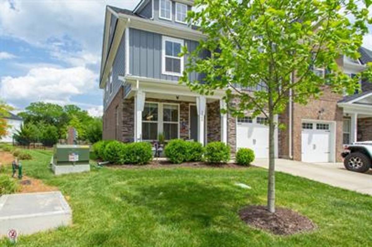 Townhouse for rent at 3240 Brookberry Lane, Murfreesboro, TN 37129