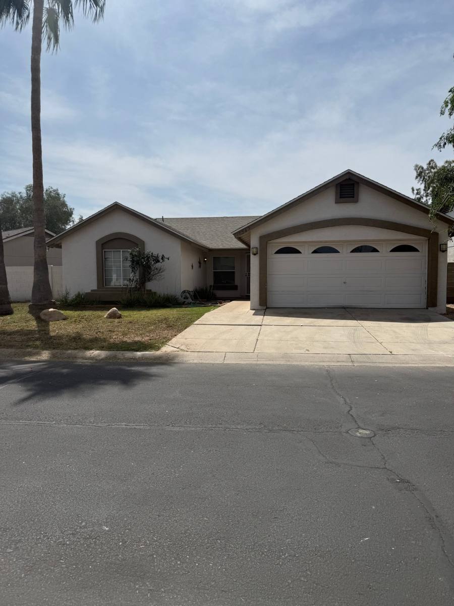 House for rent at 10243 W Reade Ave, Glendale, AZ 85307