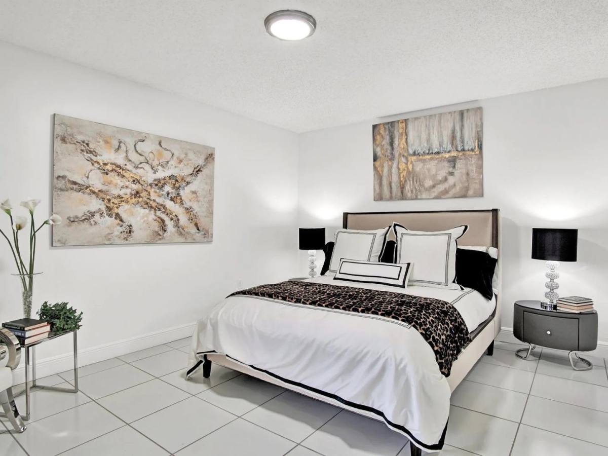 Apartment for rent at Golf Club Resort, 9517 Fontainebleau Blvd, Miami, FL 33172