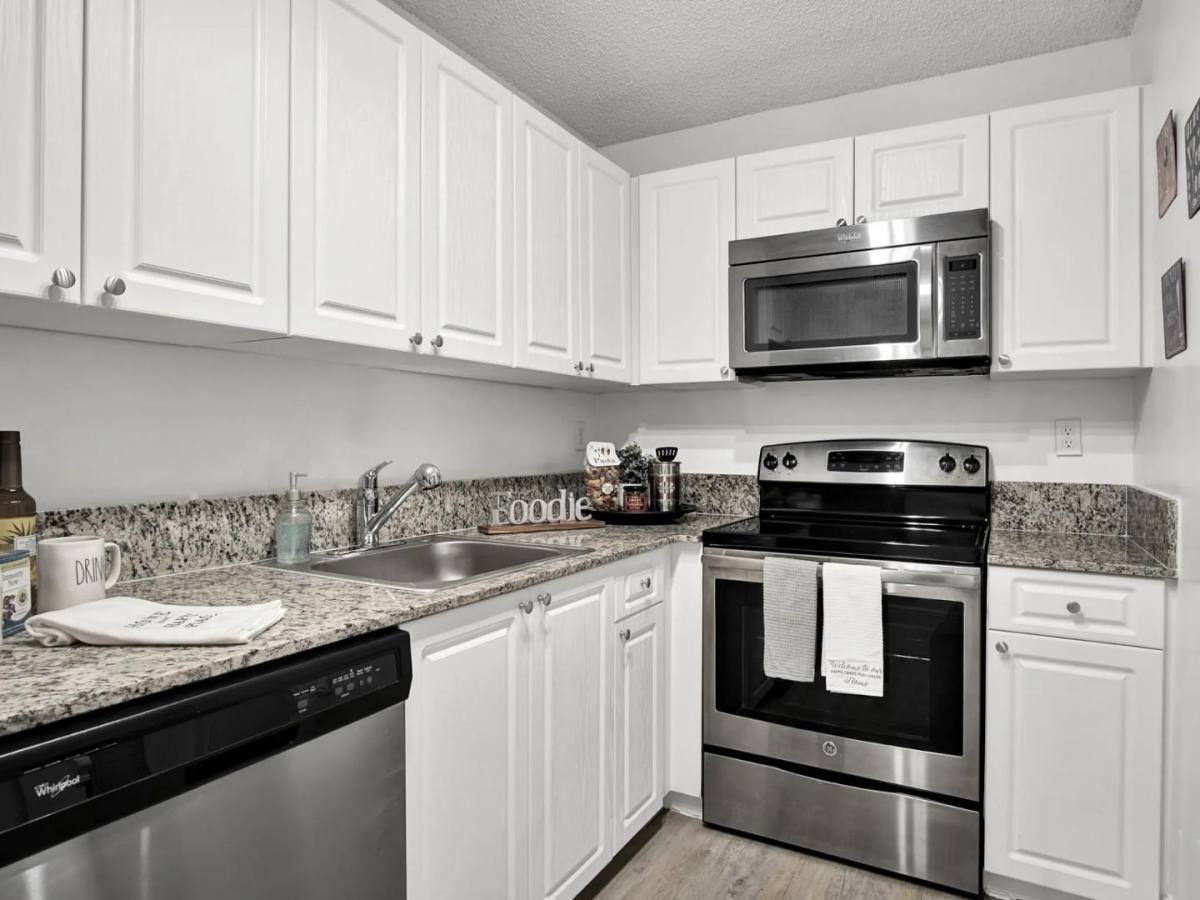 Apartment for rent at Golf Club Resort, 9517 Fontainebleau Blvd, Miami, FL 33172