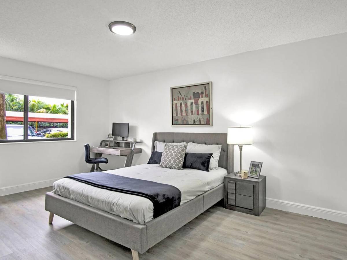 Apartment for rent at Golf Club Resort, 9517 Fontainebleau Blvd, Miami, FL 33172