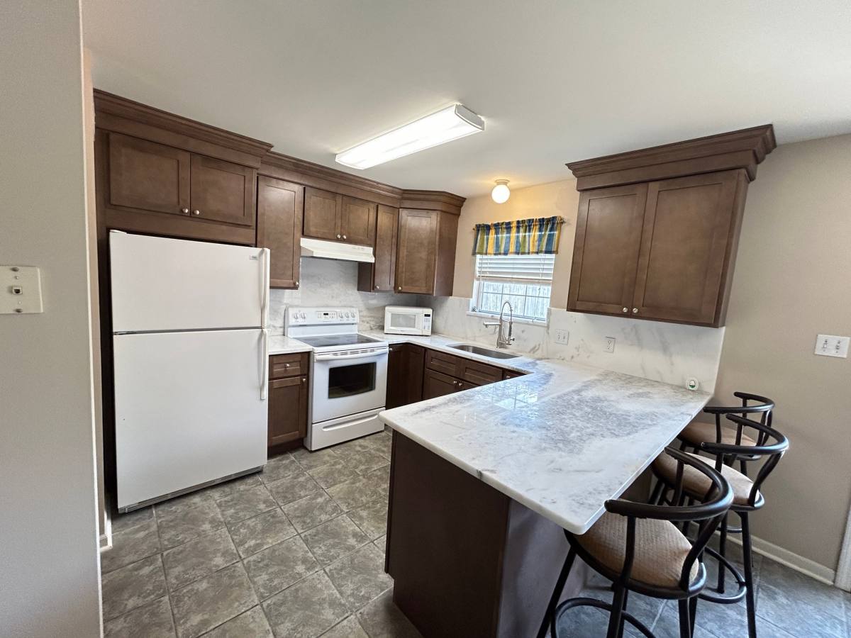 Apartment for rent at 211 Greenbriar Dr, Houma, LA 70364