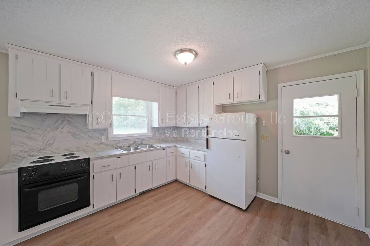 House for rent at 251 Hog Farm Circle, Canton, GA 30115