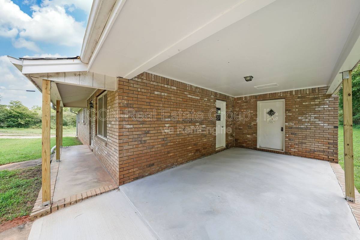 House for rent at 251 Hog Farm Circle, Canton, GA 30115