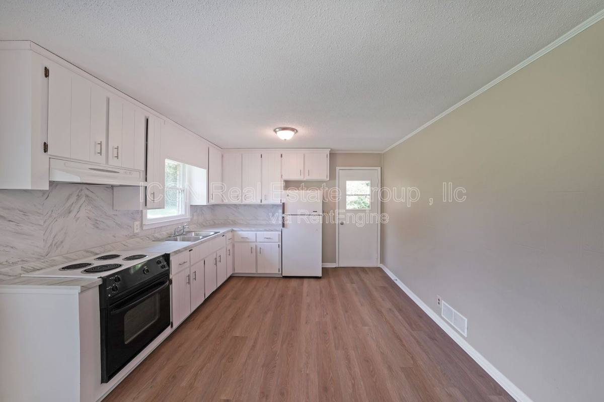 House for rent at 251 Hog Farm Circle, Canton, GA 30115